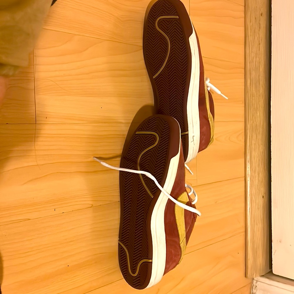 Nike, Size 7.5, red and gold, USC colors. - Picture 5 of 5